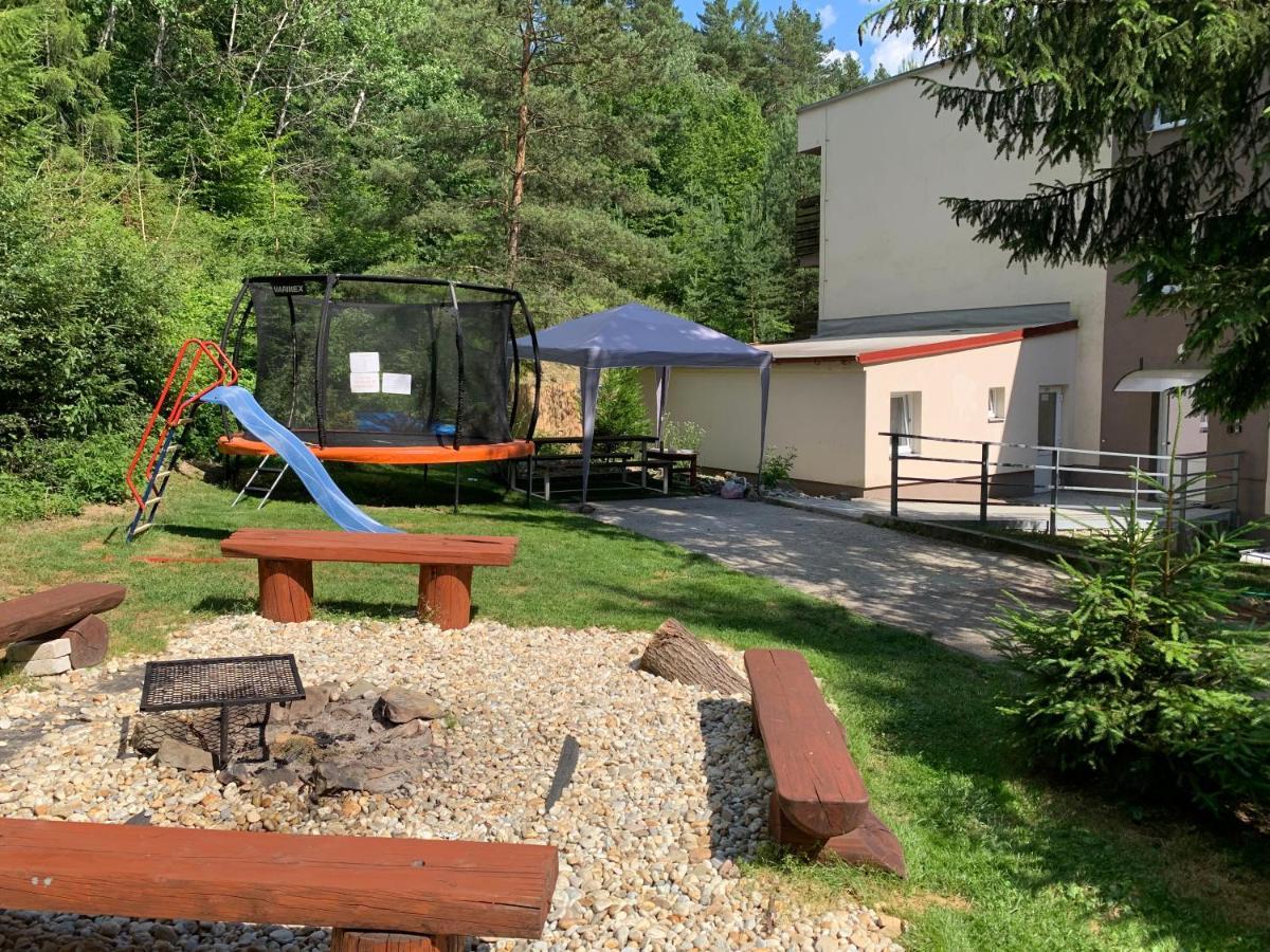 Vsemina Apartman Luzkovice Exterior foto
